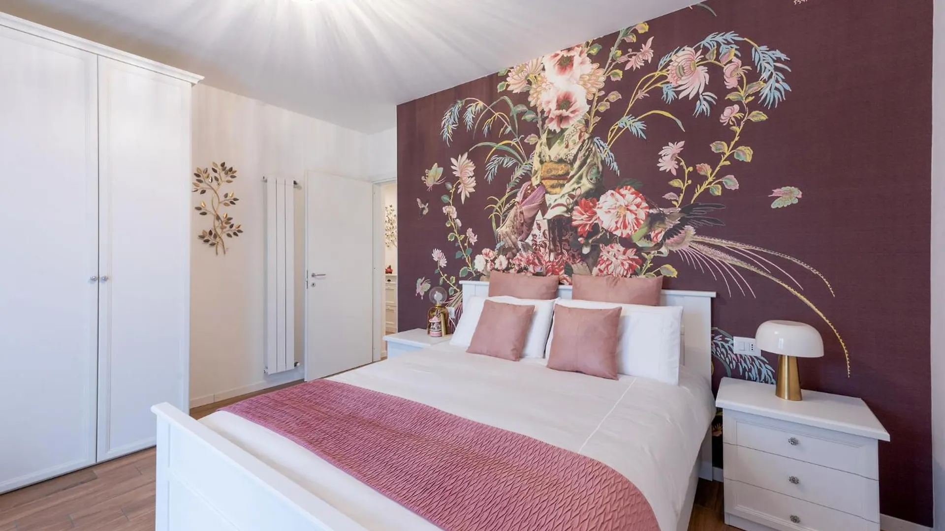 Lora Flowers Suite, Free Parking,Self Check In, 5 Côme